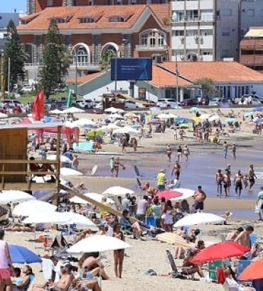 Paradores de playas: Se podrán usar baños y duchas sin obligación de consumir Paradores de playas: Se podrán usar baños y duchas sin obligación de consumir