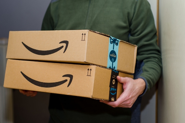 Compras en Amazon: La verdadera diferencia entre los envíos por courier y los "puerta a puerta"