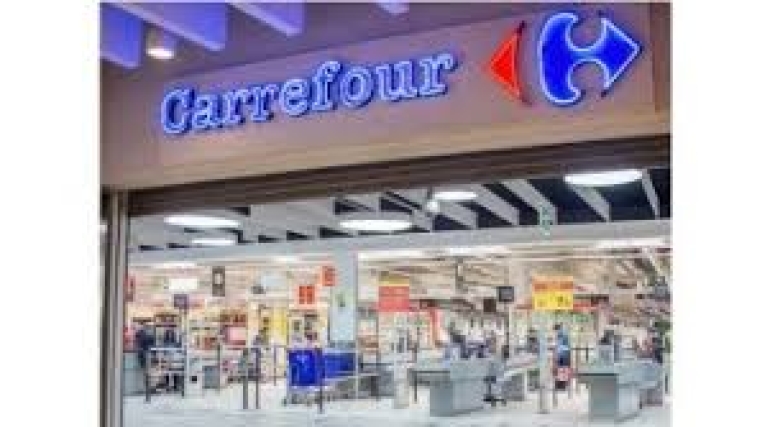 Irsa compró un shopping de Carrefour y la cadena francesa expandirá su negocio principal