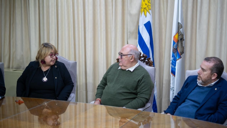 Ministra de Defensa recorrió unidades militares en Maldonado