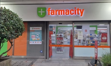 La compañía argentina Farmacity adquiere 10 farmacias en Uruguay y avanza con su plan de expansión regional