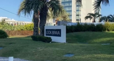 Investiga la caída de una mujer desde un piso 12