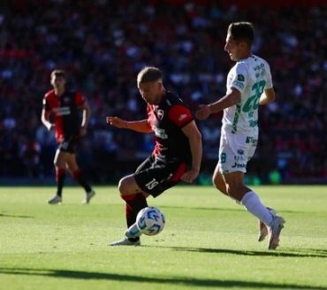 Newell's y Sarmiento igualaron en el Coloso